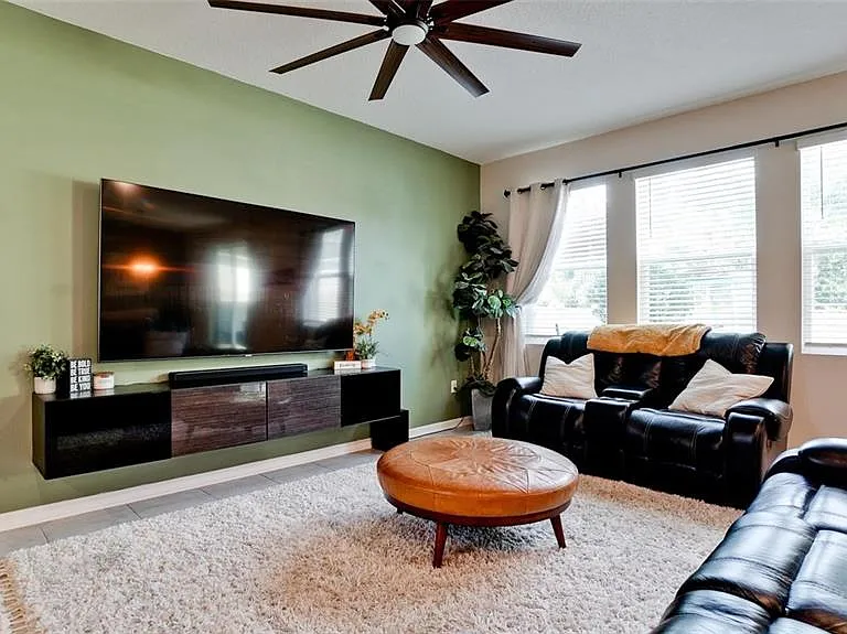 5517 Los Robles Ct — Photo 2