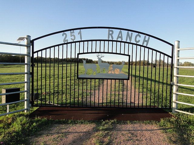 1st image of 1063 Fm 1323