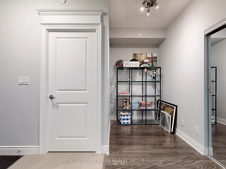 325 S Park Rd #810 — Photo 9