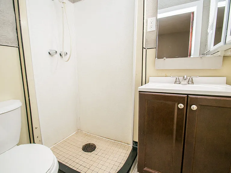 285 Zenobia Street — Photo 19