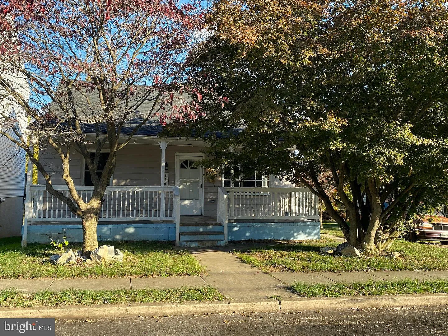 216 Willard St photo 1