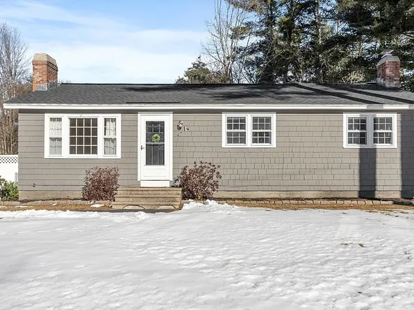 47 Maplewood Dr, Townsend, MA 01469