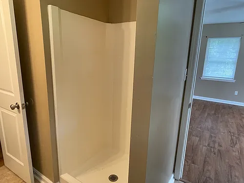 304 Henry St Photo 1