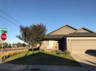 3811 Valley Meadows Dr, White City, OR 97503