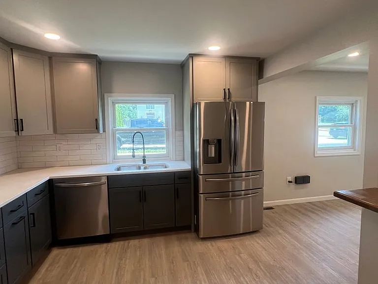 403 D St — Photo 11