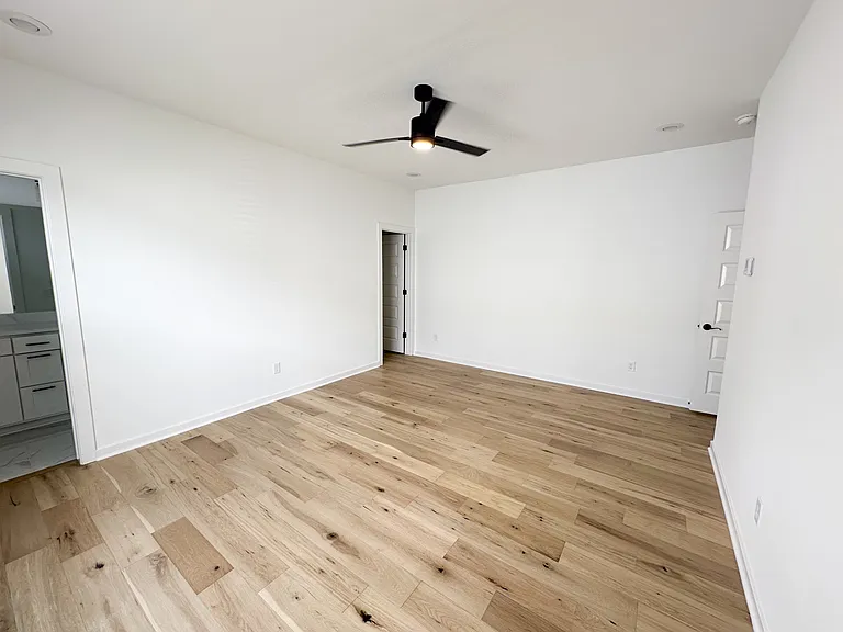 1278 W Hendrix St — Photo 9