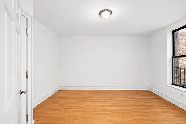 Bedroom, photo 3