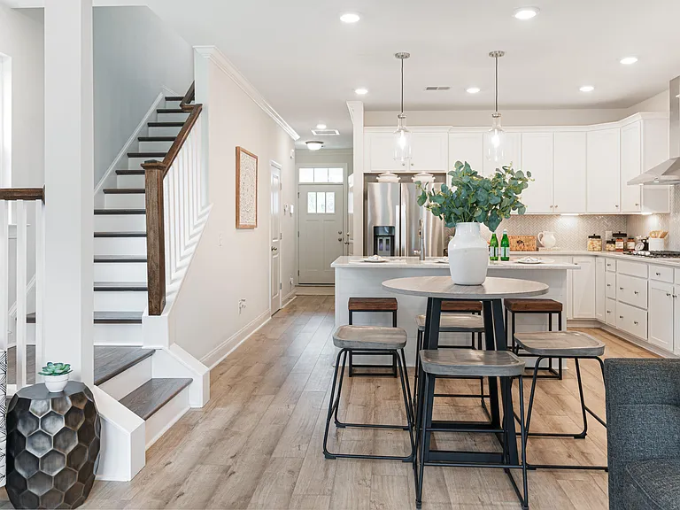 1203 Tice Ln — Photo 10