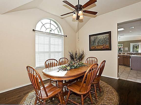 5th image of 443 Sausalito Dr