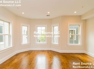 129 Columbia St #2, Cambridge, MA 02139