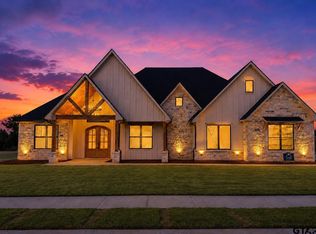 17038 Woodcrest Cir, Lindale, TX 75771