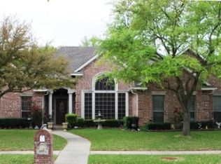 2501 Inverrary Dr, Ennis, TX 75119