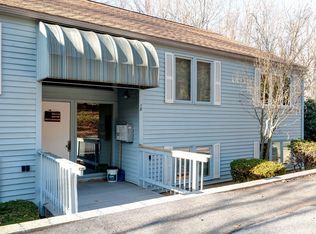 18 Maria Ave APT A, Southbridge, MA 01550