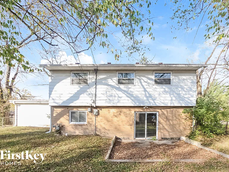 3223 Vincz Dr — Photo 15