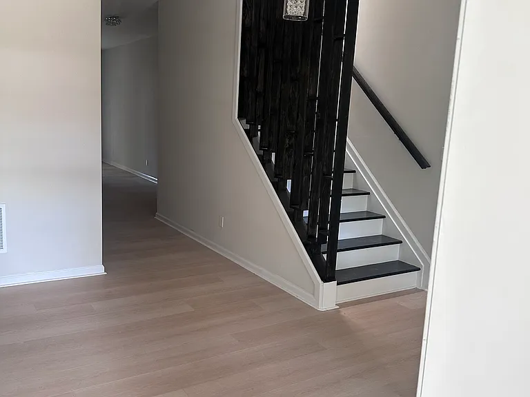 1308 N Longwood St — Photo 3