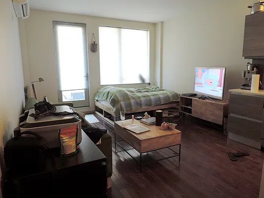 Rented by J Misrahi Realty Corp | media 2