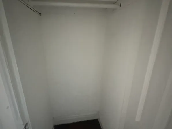 113-115 Fairview Avenue image 8 of 11