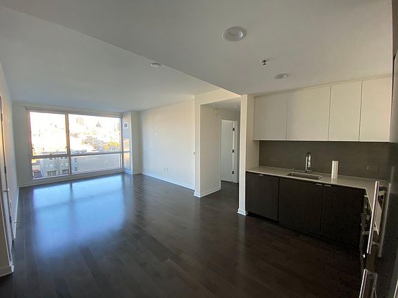 3rd image of 1788 Clay St #602