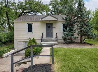 4643 NE Kelsey Rd, Kansas City, MO 64116