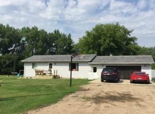 427 NW Mould Ave, New Effington, SD 57255