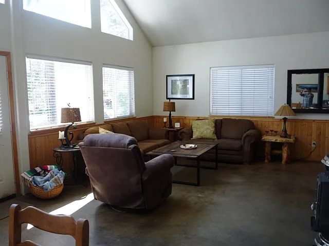 15749 Spruce St — Photo 5