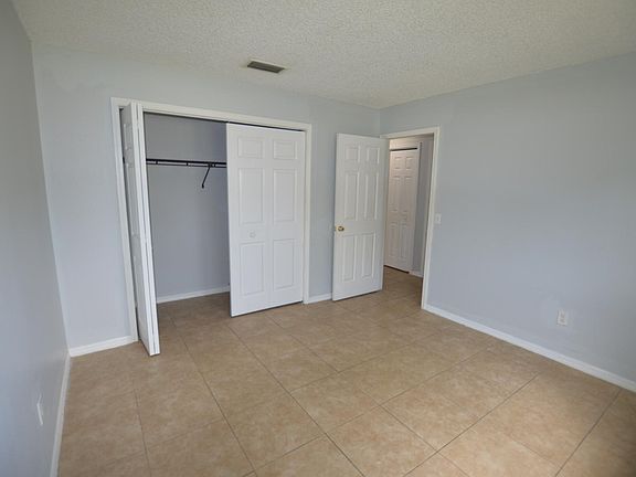 3rd image of 7947 Pinehurst Dr