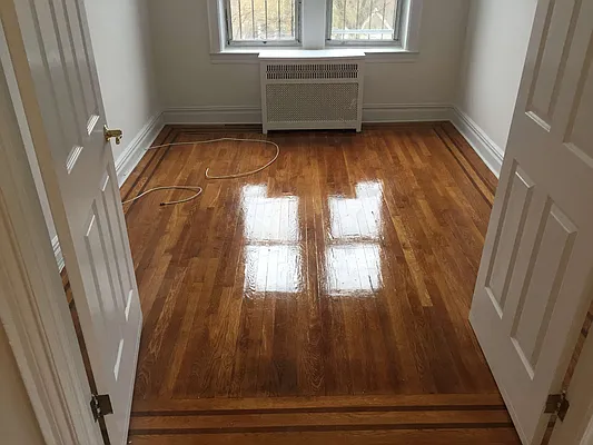 Rented by Metroline Realty | media 45