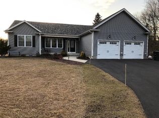 110 Franklin Rd, Hope, RI 02816