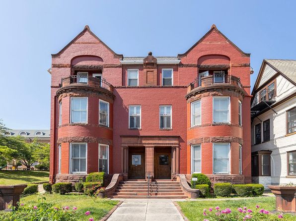 103 Washington St #3C