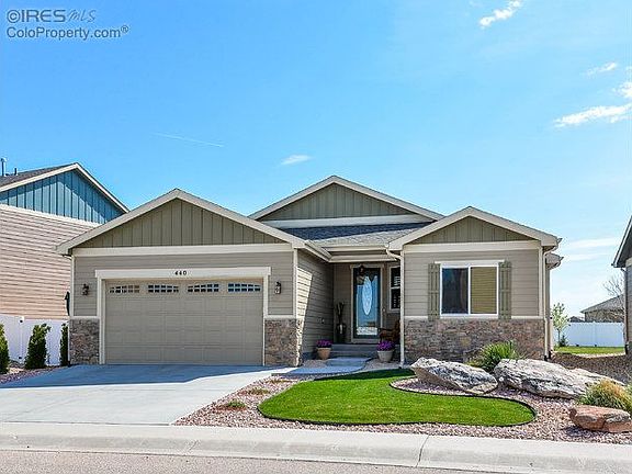 2nd image of 440 Saratoga Way