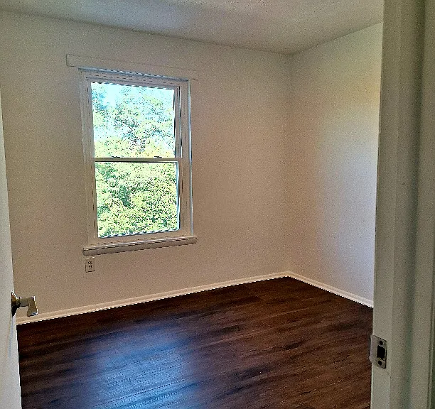 325 Cherrydale Ave #11 — Photo 2