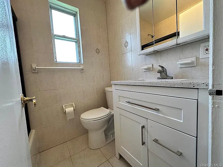 255-06 73rd Ave #1G — Photo 16
