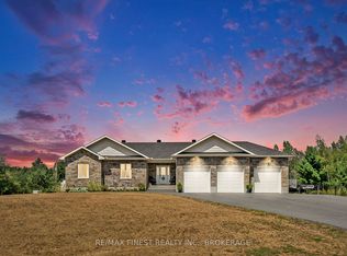 10541 Wylie Way, North Dundas, ON K0E 1S0