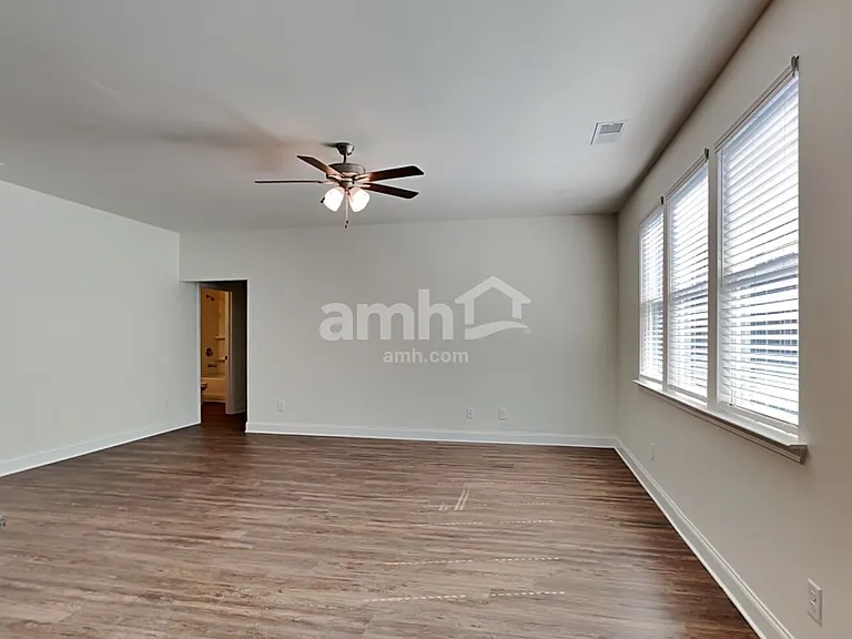 1200 Ashlyn Ct — Photo 7