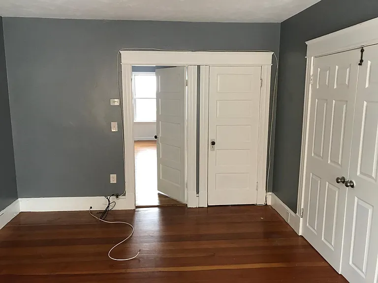 25 Mount Grove St — Photo 4