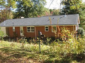 2nd image of 1822 Archwood Dr