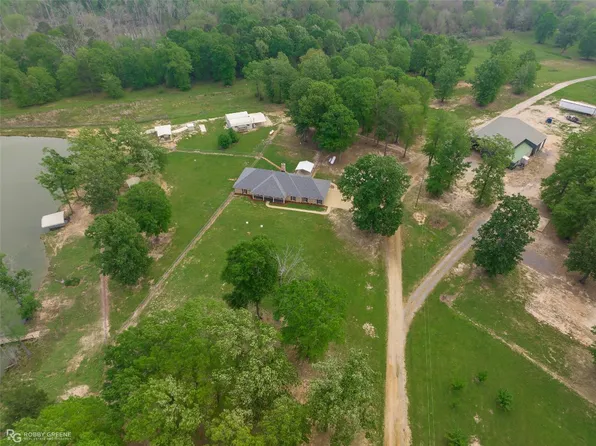 511 Fisherman Wharf Rd, Converse, LA 71419