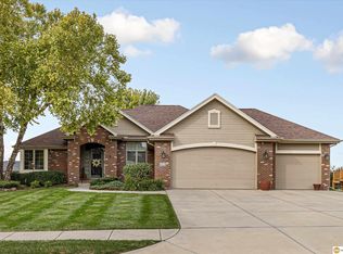 1908 Diane Dr, Papillion, NE 68046