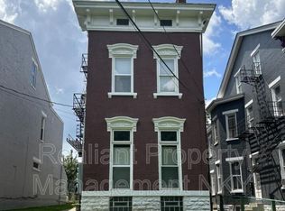 1327 Scott St, Covington, KY 41011