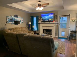 101 Spring St, Calera, AL 35040