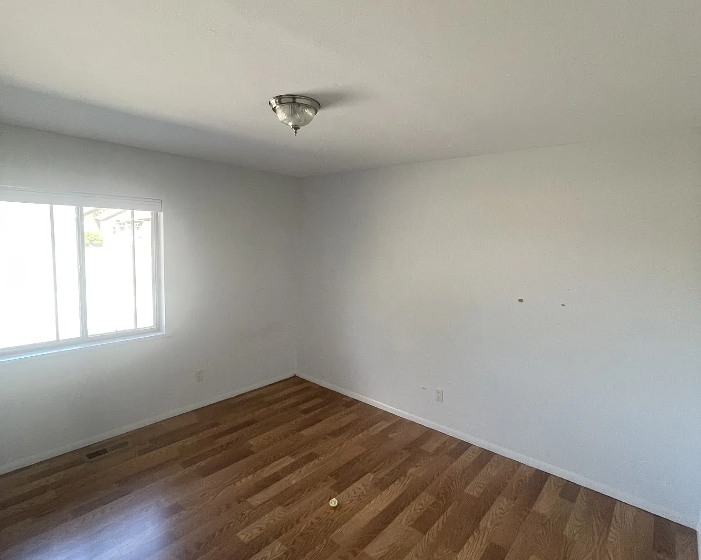2355 Hill Ct — Photo 2