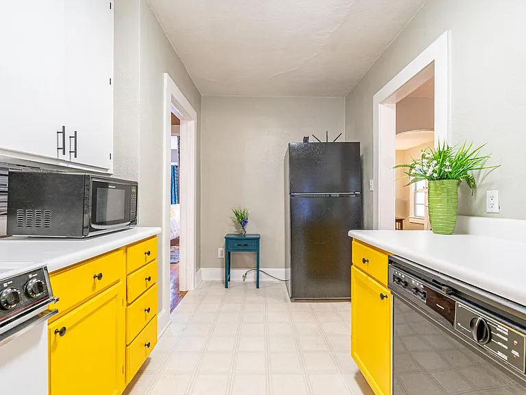 1300 Sparkman St SW — Photo 12