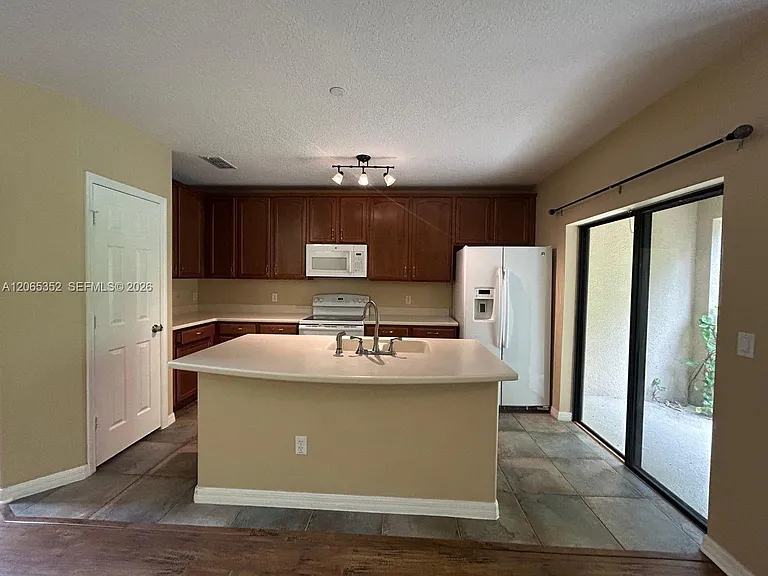 6018 Tivoli Gardens Blvd — Photo 16