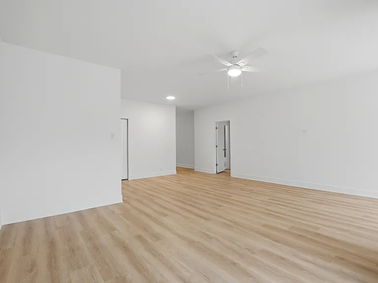 1125 Davis St./ 1603-11 Ridge Ave. — Photo 11