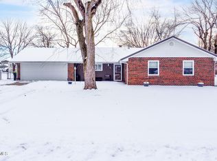 306 W Clark St, Versailles, MO 65084