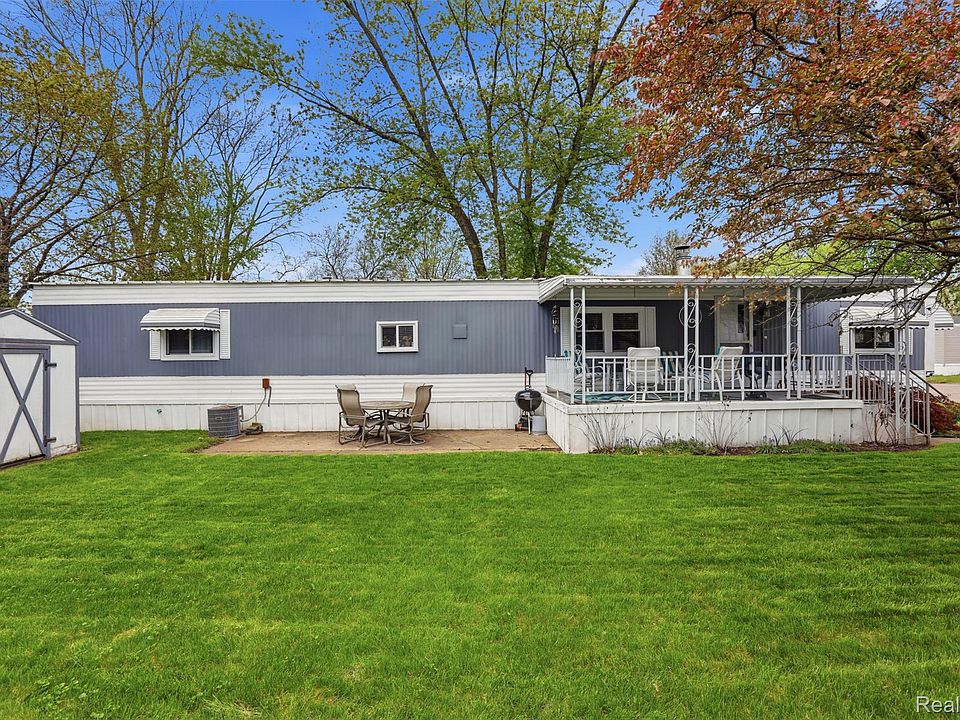 1st image of 27 Ponderosa Trl S