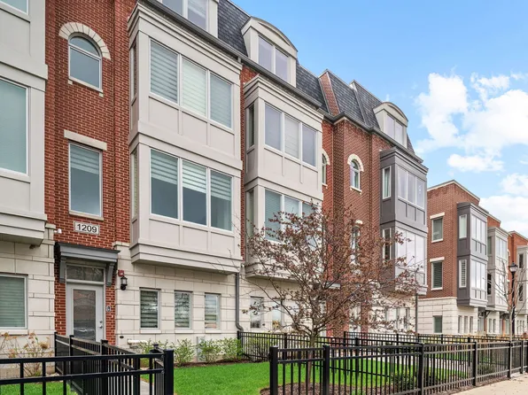 1209 Shermer Rd, Northbrook, IL 60062