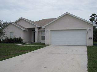 758 NW Rainbow St, Port Saint Lucie, FL 34983