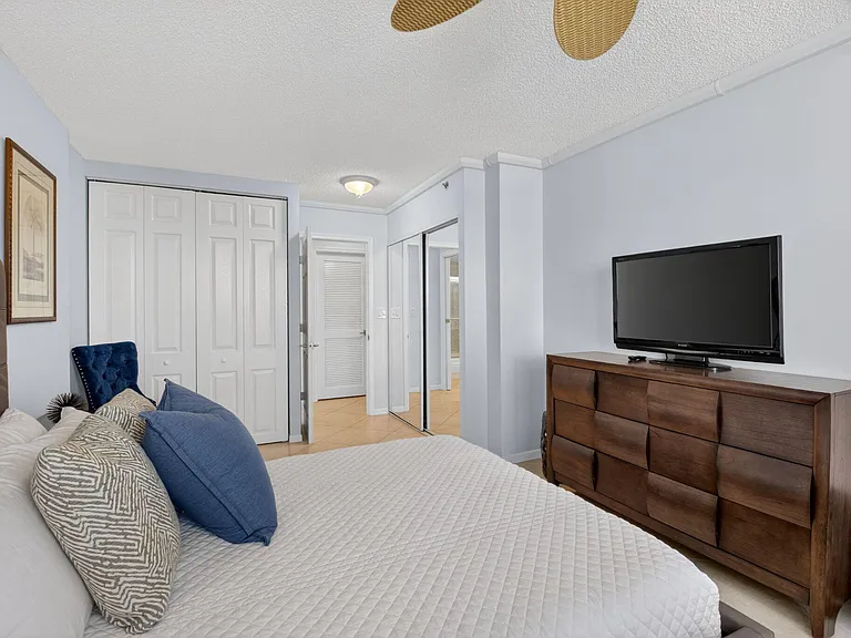 3215 S Ocean Blvd #702 — Photo 42