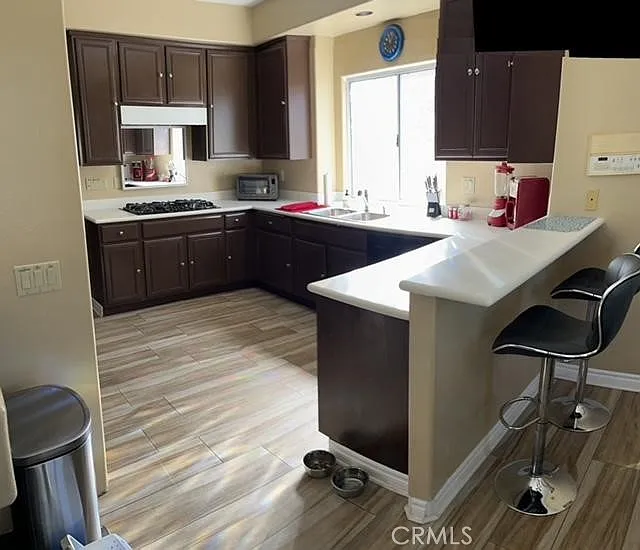 4 bed, 2.5 bath, 2273 sqft, $4,500 — Photo 3